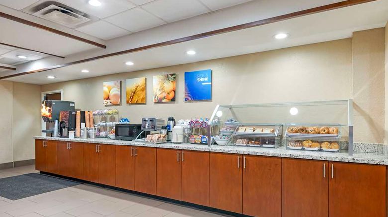 <b>Comfort Suites Downtown Orlando Restaurant</b>. Images powered by <a href="https://iceportal.shijigroup.com/" title="IcePortal" target="_blank">IcePortal</a>.