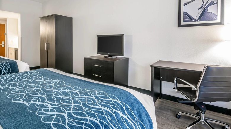 <b>Comfort Inn Gainesville - University Area Room</b>. Images powered by <a href="https://iceportal.shijigroup.com/" title="IcePortal" target="_blank">IcePortal</a>.