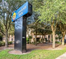 Comfort Inn West Exterior