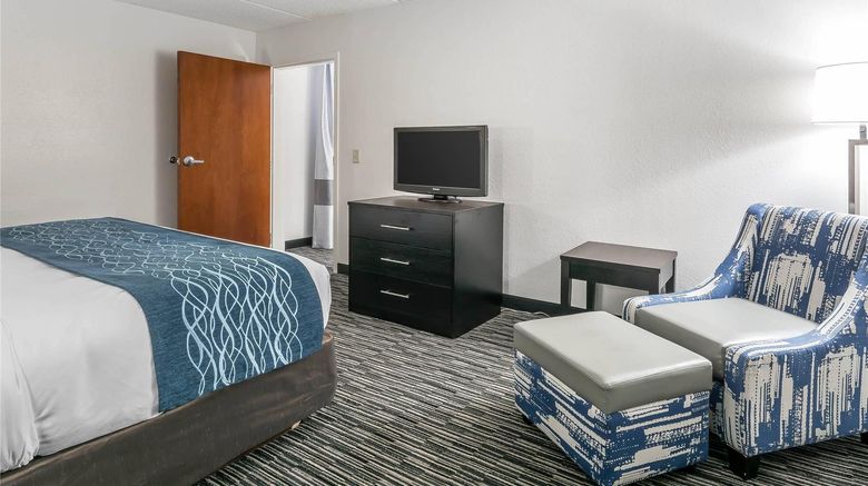 <b>Comfort Inn Gainesville - University Area Room</b>. Images powered by <a href="https://iceportal.shijigroup.com/" title="IcePortal" target="_blank">IcePortal</a>.