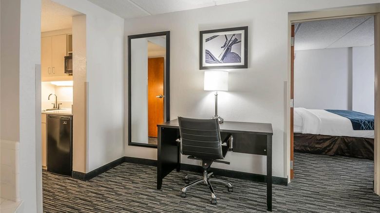 <b>Comfort Inn Gainesville - University Area Suite</b>. Images powered by <a href="https://iceportal.shijigroup.com/" title="IcePortal" target="_blank">IcePortal</a>.