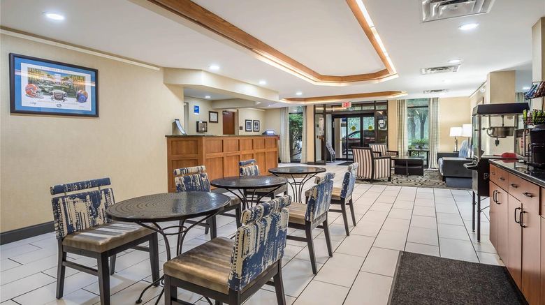 <b>Comfort Inn Gainesville - University Area Restaurant</b>. Images powered by <a href="https://iceportal.shijigroup.com/" title="IcePortal" target="_blank">IcePortal</a>.