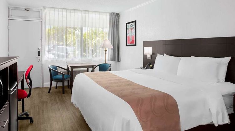 Quality Inn Miami South Room