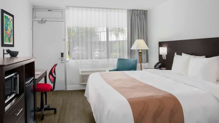 Quality Inn Miami South Room