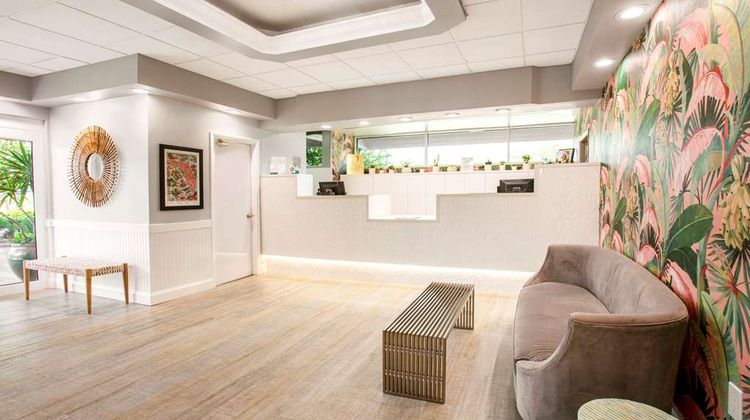Quality Inn Miami South Lobby