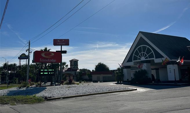 Econo Lodge Exterior