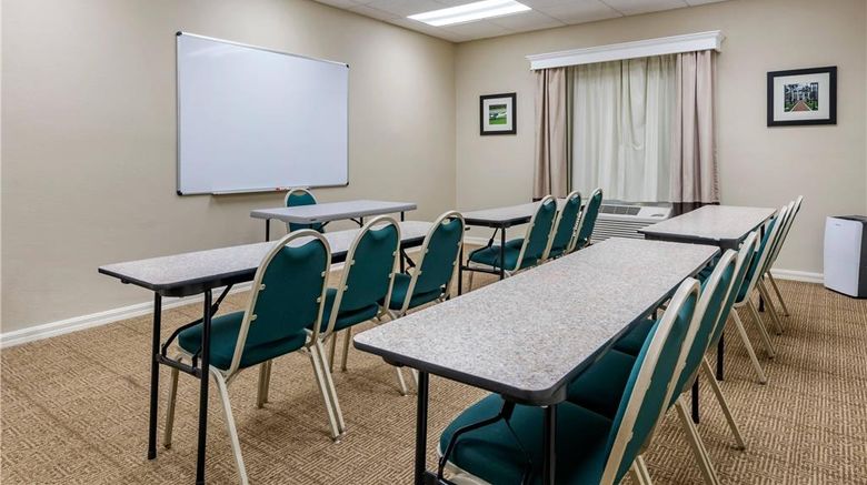 <b>Comfort Inn DeLand - near University Meeting</b>. Images powered by <a href="https://iceportal.shijigroup.com/" title="IcePortal" target="_blank">IcePortal</a>.
