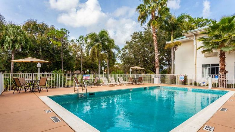 <b>MainStay Suites at PGA Village Pool</b>. Images powered by <a href="https://iceportal.shijigroup.com/" title="IcePortal" target="_blank">IcePortal</a>.