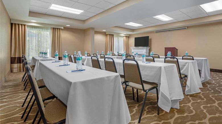 <b>Comfort Suites TALLAHASSEE DOWNTOWN Meeting</b>. Images powered by <a href="https://iceportal.shijigroup.com/" title="IcePortal" target="_blank">IcePortal</a>.
