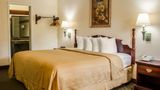 <b>Quality Inn Room</b>. Images powered by <a href="https://iceportal.shijigroup.com/" title="IcePortal" target="_blank">IcePortal</a>.