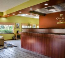 Quality Inn Lobby