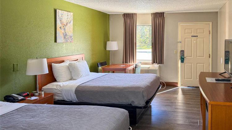 Quality Inn Room