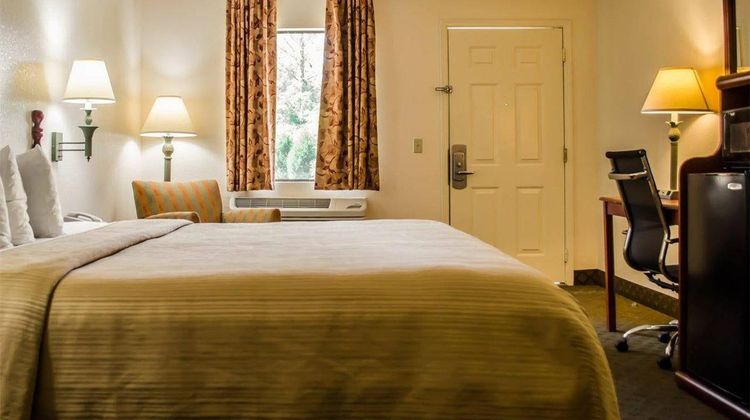 Quality Inn Room