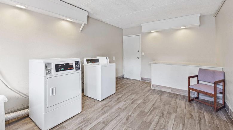 <b>Quality Inn Other</b>. Images powered by <a href="https://iceportal.shijigroup.com/" title="IcePortal" target="_blank">IcePortal</a>.