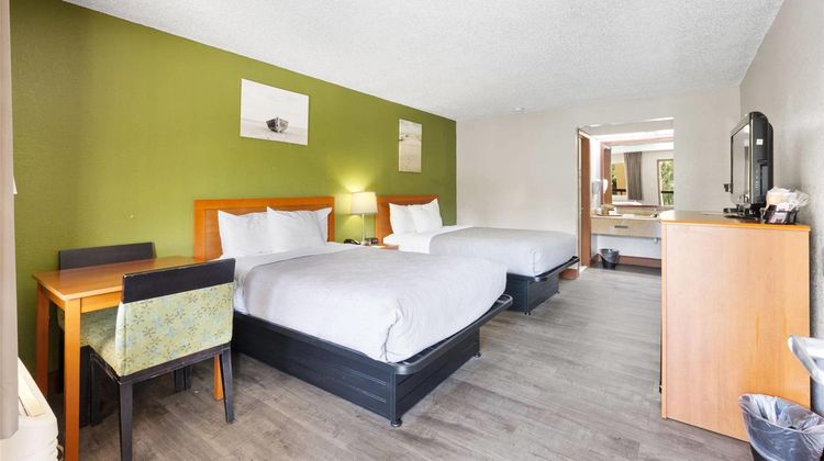 Quality Inn Room