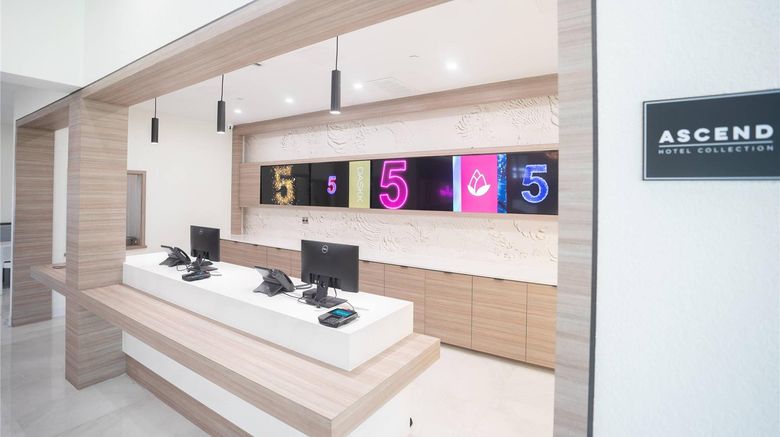 <b>DASKK Orlando Hotel-Ascend Hotel Lobby</b>. Images powered by <a href="https://iceportal.shijigroup.com/" title="IcePortal" target="_blank">IcePortal</a>.