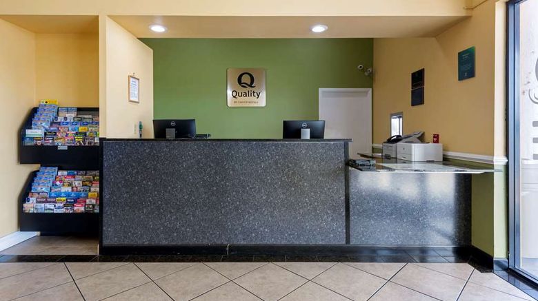 <b>Quality Inn & Suites Lobby</b>. Images powered by <a href="https://iceportal.shijigroup.com/" title="IcePortal" target="_blank">IcePortal</a>.