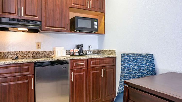 Quality Inn Sarasota North Near Lido Key Suite