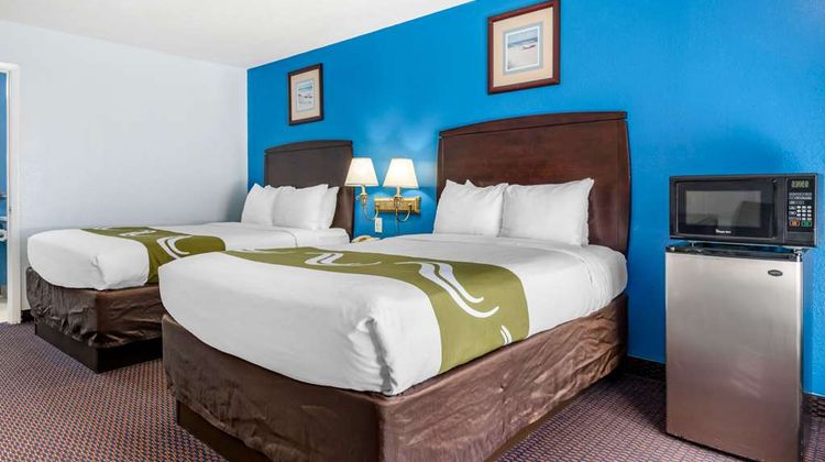 Quality Inn Sarasota North Near Lido Key Room