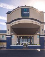 Clarion Inn & Suites Clearwater