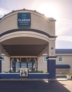 Clarion Inn & Suites Clearwater