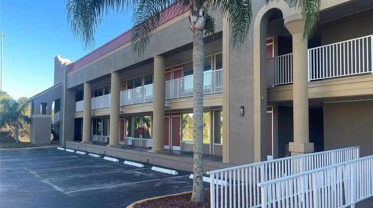 Quality Inn Kennedy Space Center Exterior
