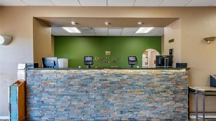Quality Inn Kennedy Space Center Lobby