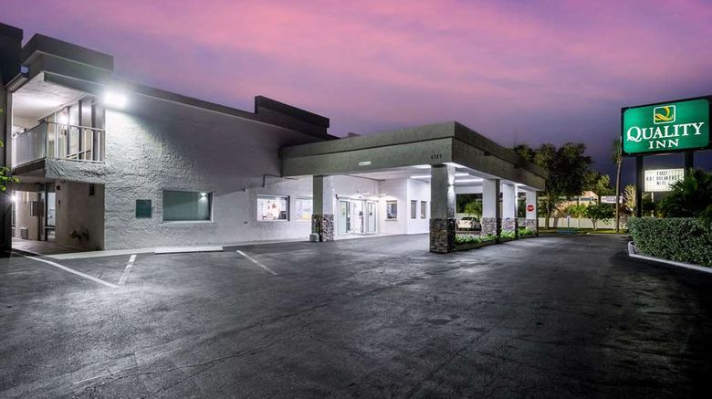 <b>Quality Inn Bradenton-Sarasota North Exterior</b>. Images powered by <a href="https://iceportal.shijigroup.com/" title="IcePortal" target="_blank">IcePortal</a>.