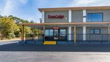 <b>Econo Lodge Crestview South Exterior</b>. Images powered by <a href="https://iceportal.shijigroup.com/" title="IcePortal" target="_blank">IcePortal</a>.