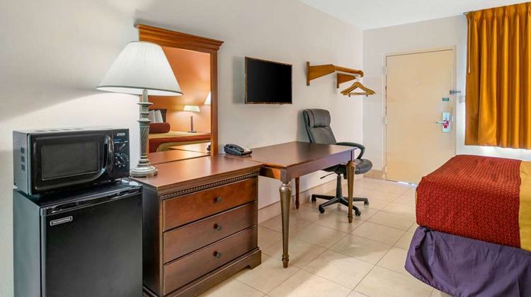 Econo Lodge Fort Myers Cape Coral Room