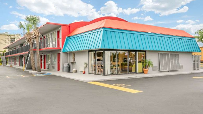 <b>Econo Lodge Fort Myers North Exterior</b>. Images powered by <a href="https://iceportal.shijigroup.com/" title="IcePortal" target="_blank">IcePortal</a>.