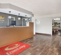 Econo Lodge Live Oak Lobby