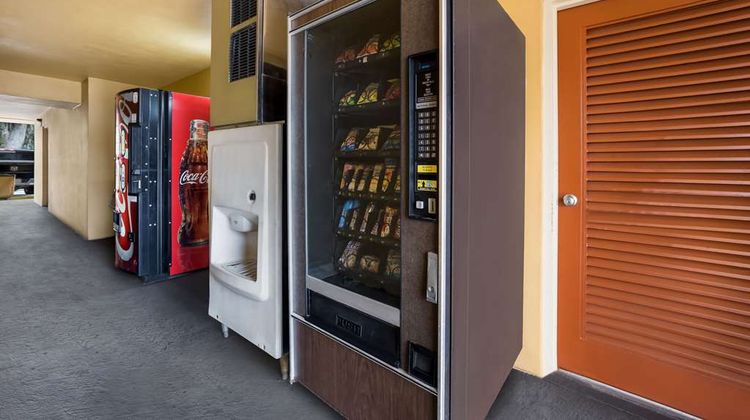 Econo Lodge Live Oak Other