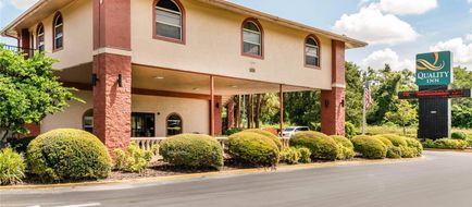 Quality Inn Orlando Airport Exterior