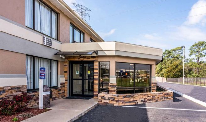 Quality Inn Pensacola North Exterior