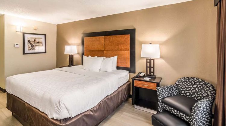 Quality Inn Pensacola North Room