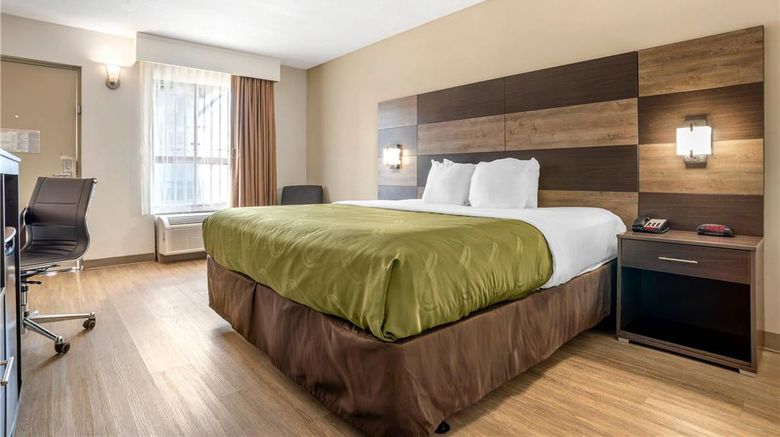 <b>Quality Inn & Conference Center Room</b>. Images powered by <a href="https://iceportal.shijigroup.com/" title="IcePortal" target="_blank">IcePortal</a>.