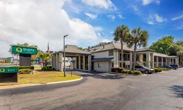 Quality Inn University
