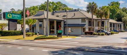 Quality Inn University Exterior