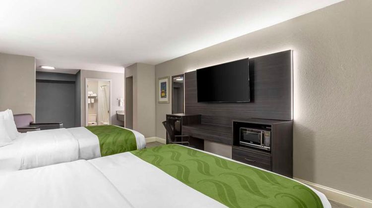 Quality Inn University Room