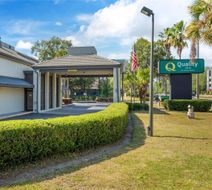 Quality Inn University Exterior