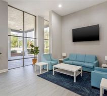 Quality Inn University Lobby