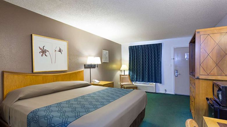 <b>Rodeway Inn Room</b>. Images powered by <a href="https://iceportal.shijigroup.com/" title="IcePortal" target="_blank">IcePortal</a>.