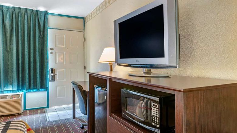 <b>Rodeway Inn New Port Richey Room</b>. Images powered by <a href="https://iceportal.shijigroup.com/" title="IcePortal" target="_blank">IcePortal</a>.