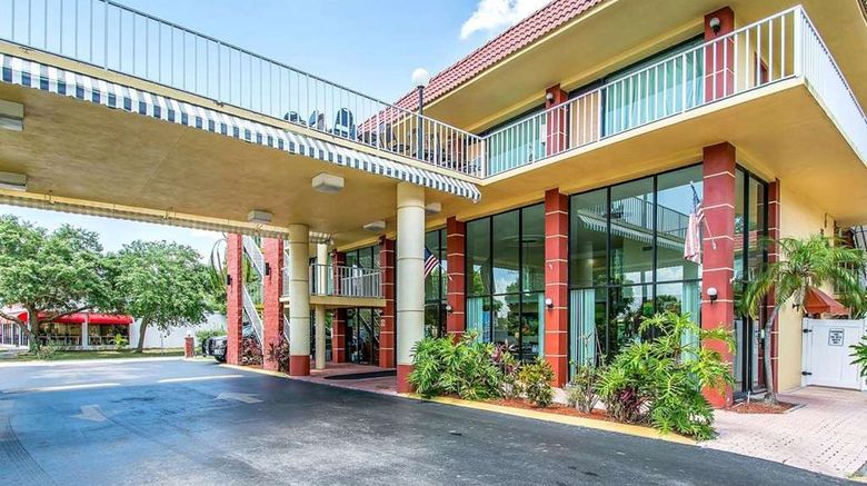<b>Quality Inn & Suites at Tropicana Field Exterior</b>. Images powered by <a href="https://iceportal.shijigroup.com/" title="IcePortal" target="_blank">IcePortal</a>.