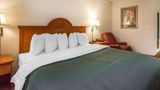 <b>Quality Inn & Suites at Tropicana Field Suite</b>. Images powered by <a href="https://iceportal.shijigroup.com/" title="IcePortal" target="_blank">IcePortal</a>.