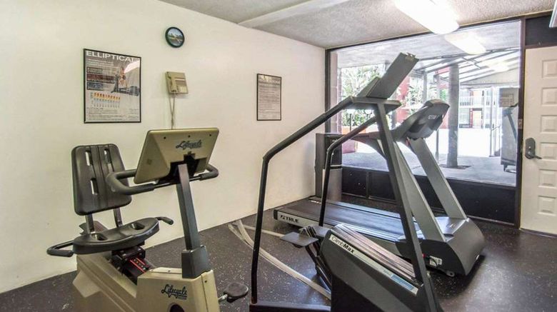 <b>Quality Inn & Suites at Tropicana Field Health</b>. Images powered by <a href="https://iceportal.shijigroup.com/" title="IcePortal" target="_blank">IcePortal</a>.