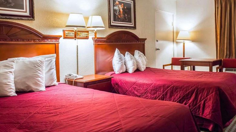 <b>Econo Lodge Suite</b>. Images powered by <a href="https://iceportal.shijigroup.com/" title="IcePortal" target="_blank">IcePortal</a>.
