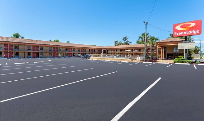 Econo Lodge Exterior