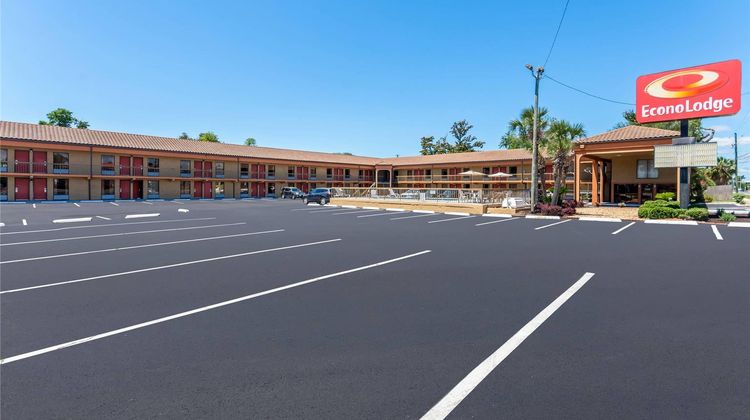Econo Lodge Exterior